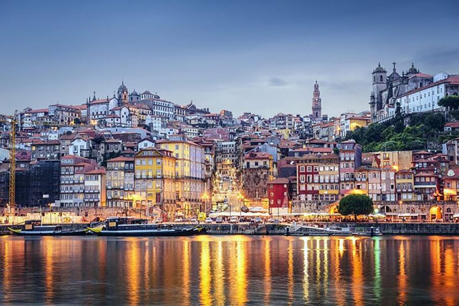 From Porto: Private Transfer to Lisbon w/ up to 4 City Stops - Why this transfer makes sense between Porto and Lisbon