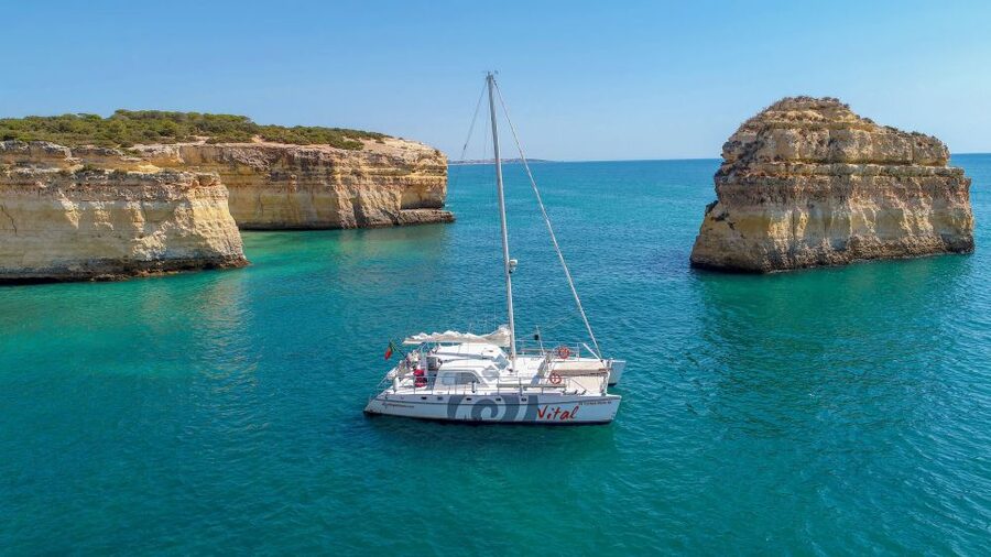 From Vilamoura: Sunset Catamaran Experience - The Golden Hour Run