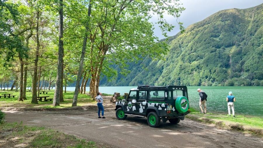 Full Day Sete Cidades + Lagoa do Fogo - Vista do Rei and the twin colors of Sete Cidades