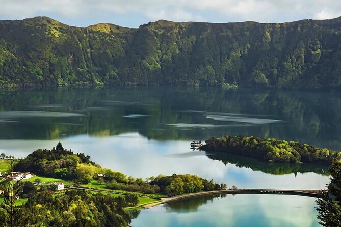 Full-Day Sete Cidades & Lagoa do Fogo Tour With Lunch (West Tour) - Key points to know before booking