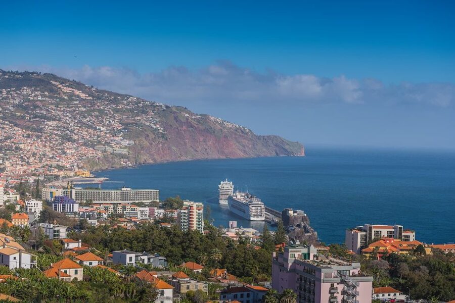 Funchal: City Highlights Tuk-Tuk Tour - What the guides add to the ride