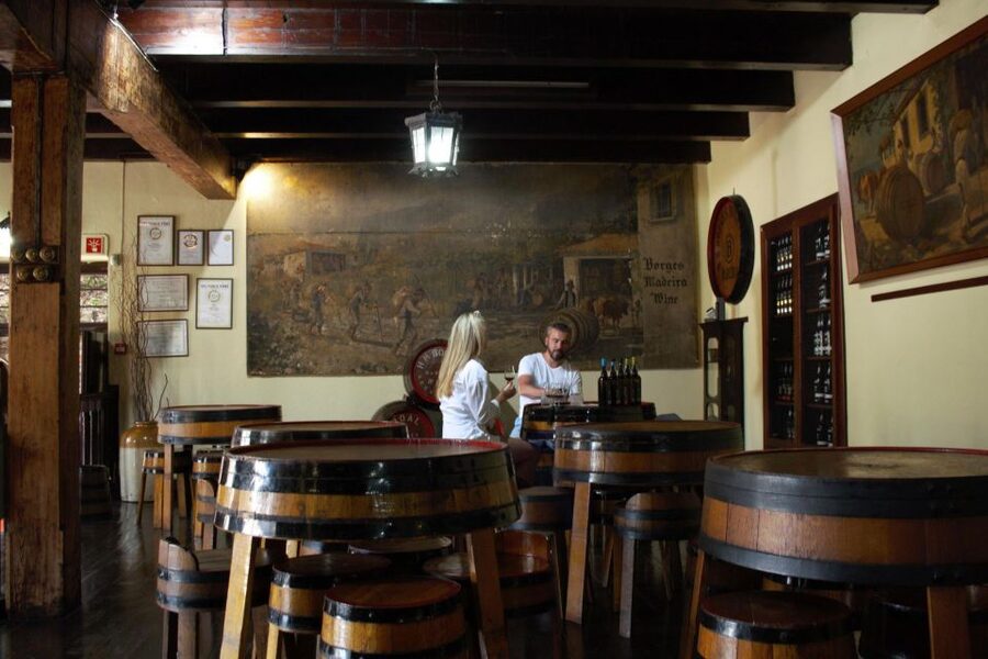 Funchal: H.M. Borges Winery Guided Tour with Wine Tasting - From grapes to Madeira wine