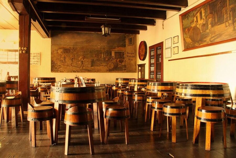 Funchal: H.M. Borges Winery Guided Tour with Wine Tasting - What the tasting is really like