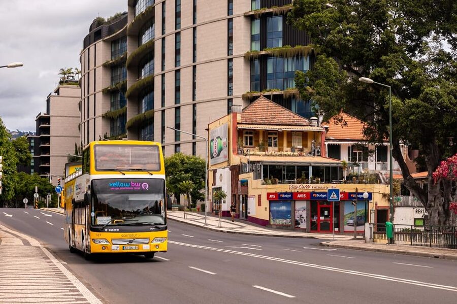 Funchal: Hop-On Hop-Off Bus Tour - Câmara de Lobos: the most appealing village stop
