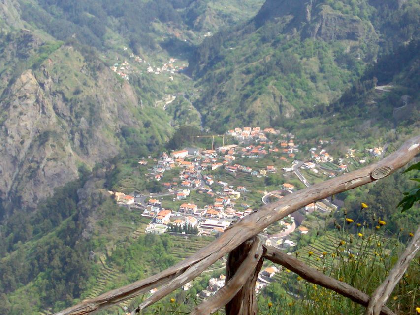 Funchal: Nuns Valley Half Day Tour - Pico dos Barcelos: Funchal from above