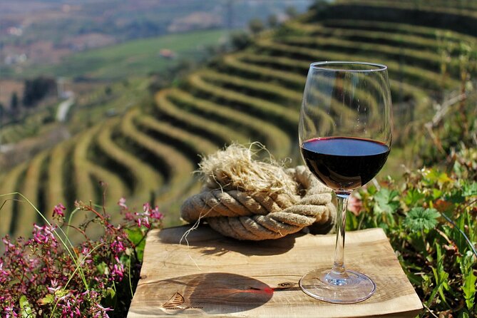 Genuine Douro Valley Tour: Visit 2 Wineries, Lunch & River Cruise - Starting at Palácio da Bolsa at 8:00 AM