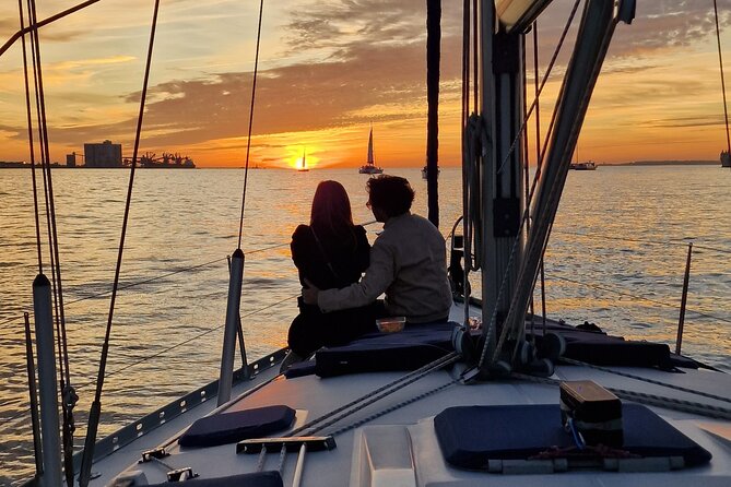 Golden Hour Boat Tour - Sailing by the Monuments with Wine - Why Lisbon looks better from the Tagus
