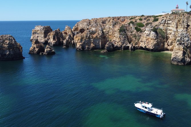 Half Day Cruise to Ponta da Piedade with Lunch and Drinks - Crew, commentary, and the feel on board