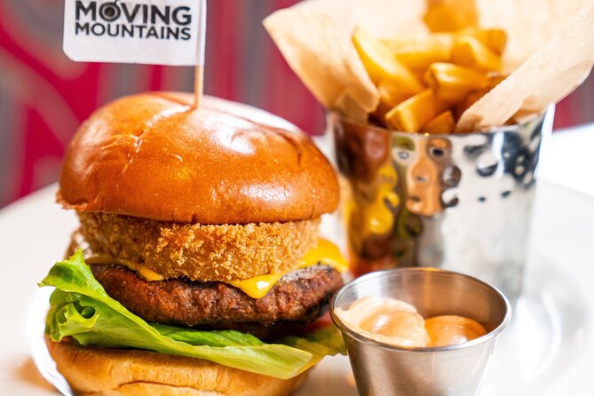 Hard Rock Cafe Lisbon with Set Lunch or Dinner - Who should book this experience?