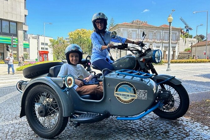 Highlights of Porto on a glamorous sidecar - Half Day - Virtudes, one of Porto’s best photo pauses