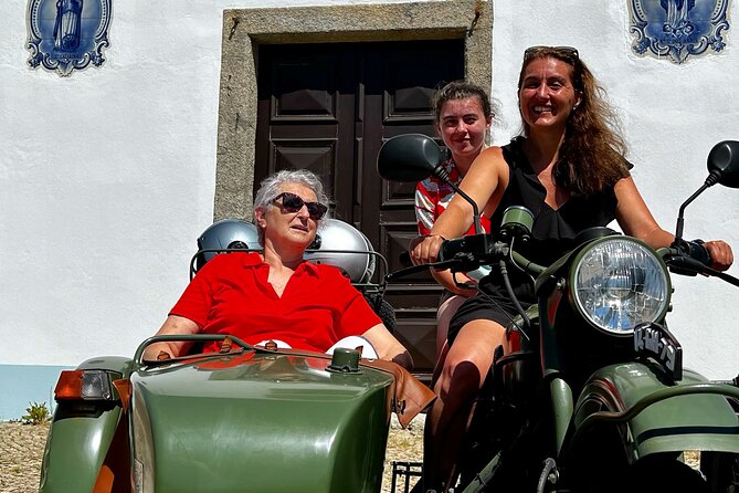 Highlights of Porto on a glamorous sidecar - Half Day - Crossing to Gaia by the Infante Bridge