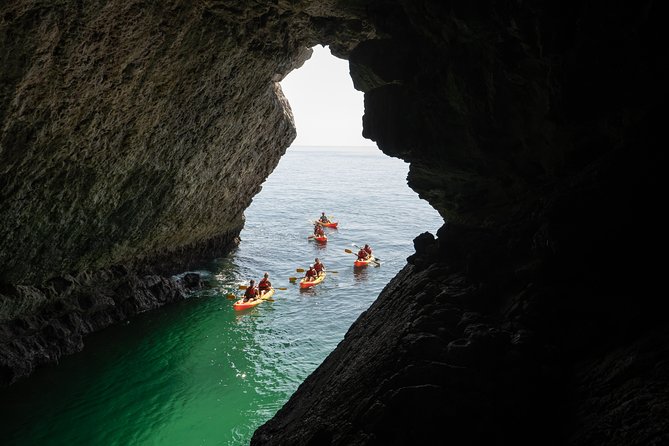 Kayak Adventure in Sesimbra - The Heart of Arrábida Natural Park - Why Sesimbra makes a better kayak base than central Lisbon