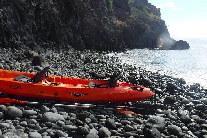Kayak and Snorkeling Tour in Underwater Nature Reserve Garajau - Paddling out from Caniço