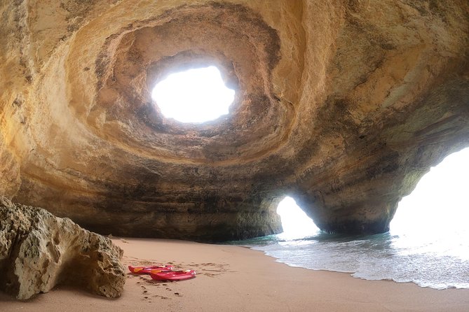 Kayak Benagil Cave with 1st kayak tour company - Crowds, boat wakes, and the best departure time