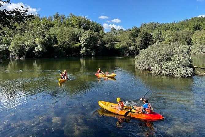 KAYAK TOUR: Descend the Beautiful Lima River - Calm paddling through the Açudes Section