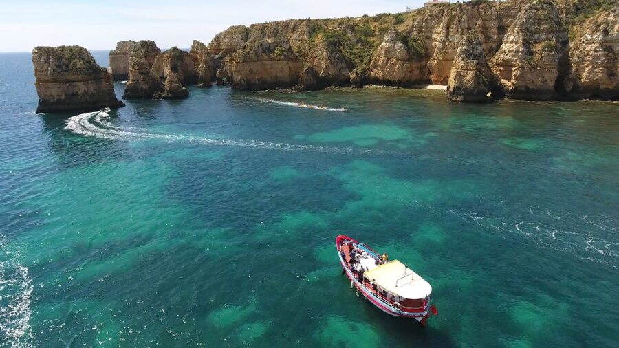 Lagos: Ponta da Piedade Cave and Coastal Tour - Why Ponta da Piedade works so well by boat