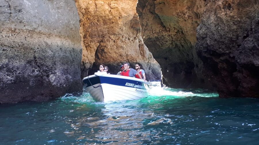 Lagos: Ponta da Piedade Grotto 1-Hour Tour with Local Guide - Rock formations with names you can actually spot