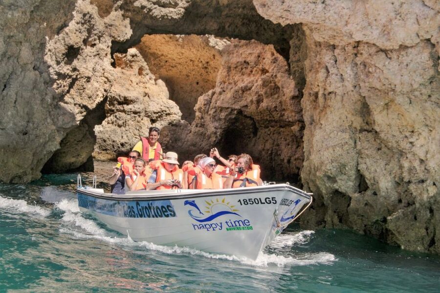 Lagos: Ponta da Piedade Rock Formations Guided Boat Tour - The 75-minute route along Lagos beaches