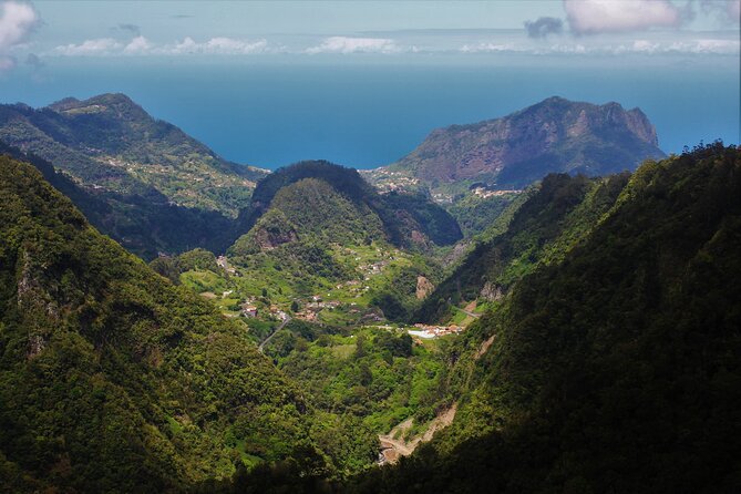 Let-Me-Surprise-You Private Full-Day Tour in All Terrain Vehicle - Choosing between the Nissan Patrol and Land Rover