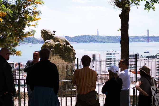 #LisboaLove Walk - Largo do Carmo: the tour’s big pause