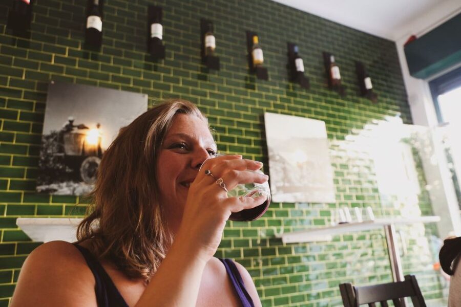 Lisbon: 1-Hour Portuguese Wine Tasting Session - Three wines, three parts of Portugal