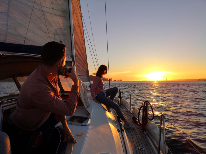 Lisbon: 2-Hour Sunset Sailing Tour on Luxury Sailing Yacht - Why Lisbon looks different from the Tagus