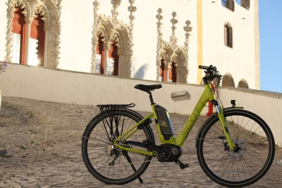 Lisbon: 3-Hour Tour by E-Bike - São Pedro de Alcântara and Lisbon from above