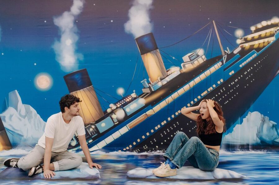 Lisbon: 3D Fun Art Museum Admission Ticket - Forty Scenes, From Van Gogh to a Pet Dinosaur