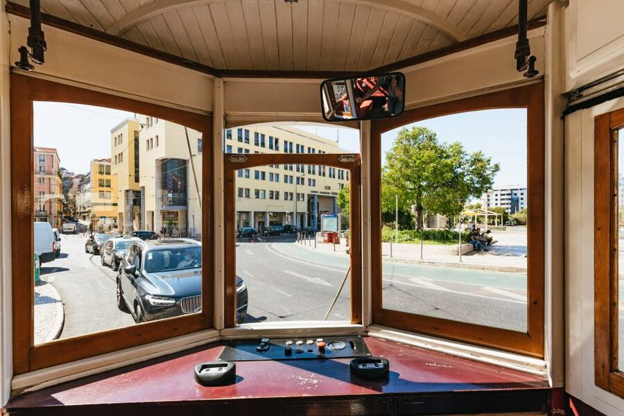Lisbon: 72/96-Hour Hop-On Hop-Off Bus, Tram & Boat Ticket - A practical three-day plan