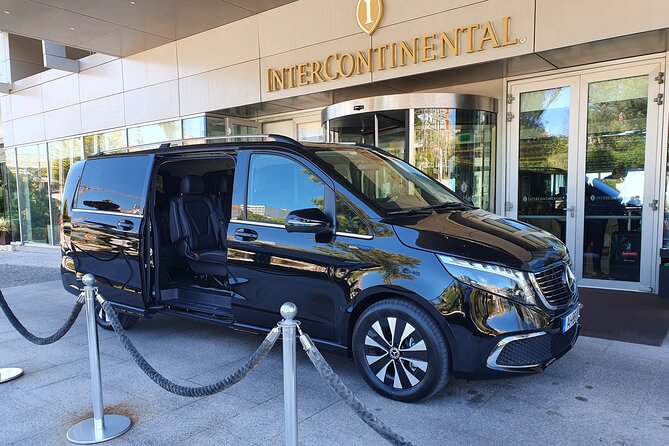 Lisbon Airport Private Transfer to Lisbon (Round Optional) - Flight tracking sounds ideal, but communication still matters