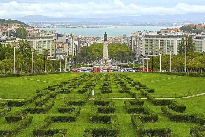 Lisbon and Sintra Private Tour - Choosing between Pena Palace, Regaleira, and the Moorish Castle