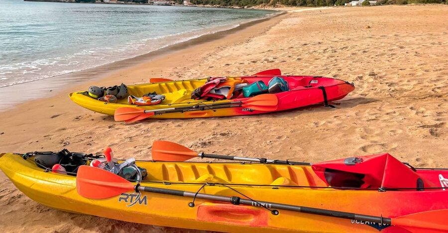 Lisbon: Arrábida Kayak and Coasteering Adventure Tour - Four hours of kayaking at Portinho da Arrábida
