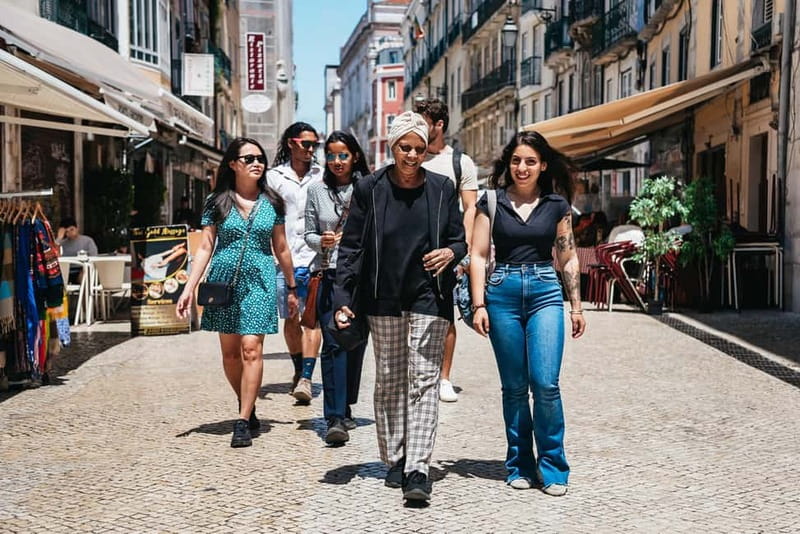 Lisbon: Baixa District Food Tour with Dinner and Drinks - Why Baixa is a smart place for a food tour