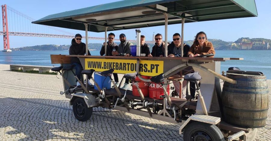 Lisbon: Beer Bike Tour with Sangria and Beer - The one-hour route along the river