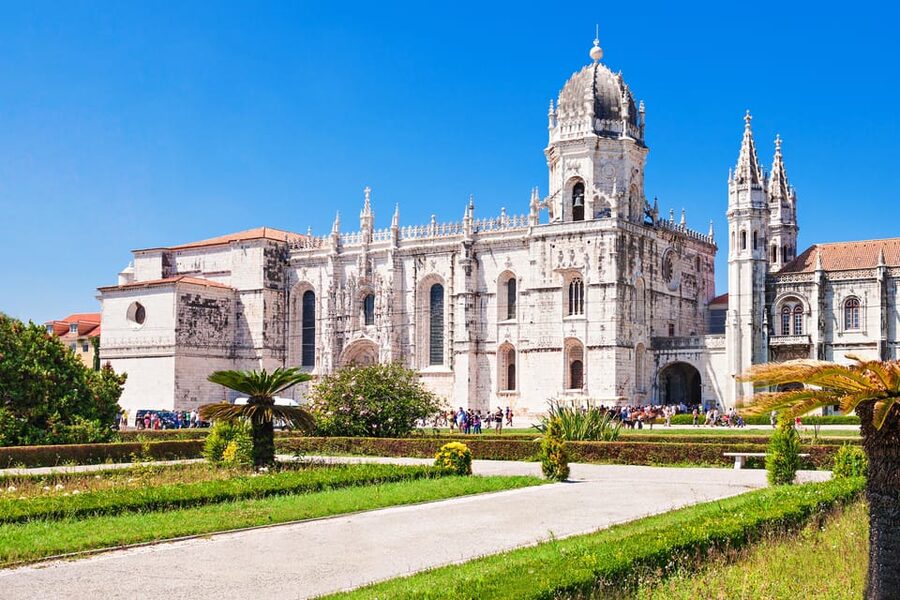 Lisbon: Belem Tour with Pastéis at Jerónimos Monastery - Inside Igreja de Santa Maria de Belém