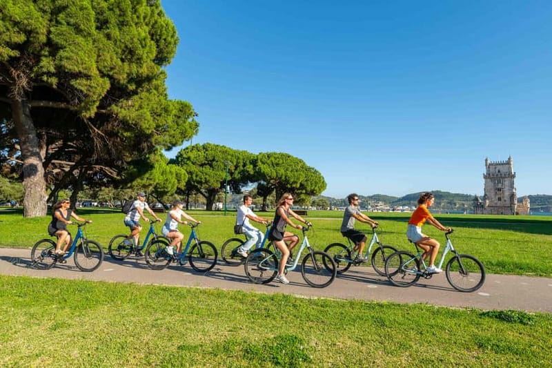 Lisbon Bike Tour: Downhill Downtown Lisbon to Belém - Praça do Comércio and the riverfront