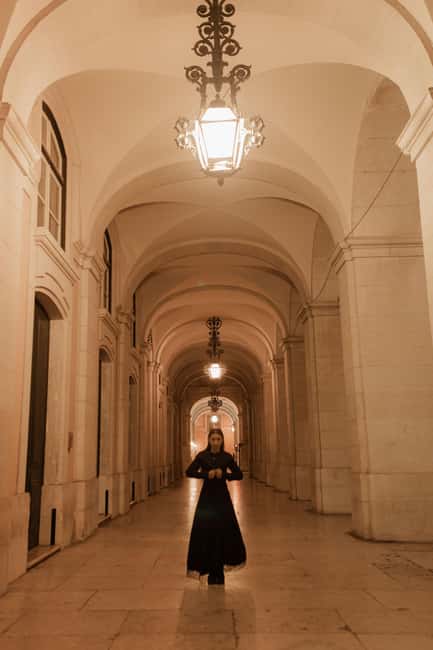 Lisbon by Night: Guided Walking Tour - The Unholy Secrets - Who should book this walk?