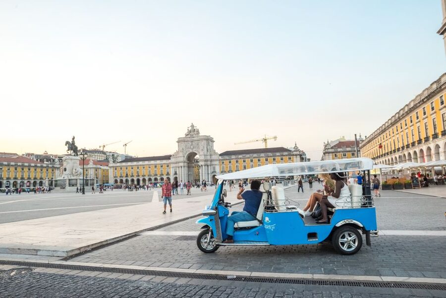 Lisbon by Tuk Tuk Guided Tour: City of Neighborhoods - Practical details that affect your day