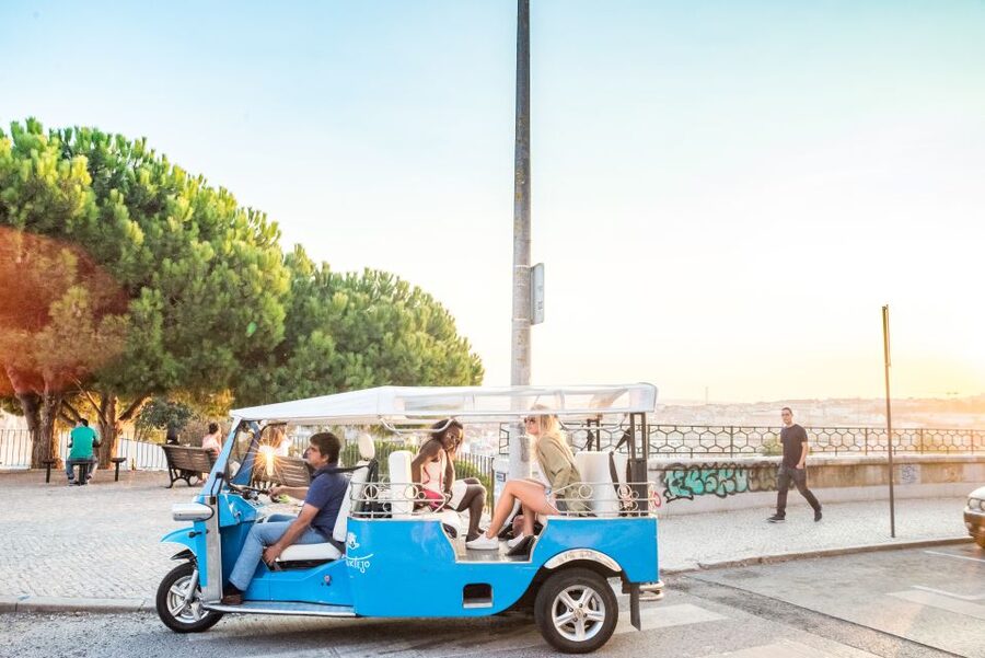 Lisbon by Tuk Tuk Guided Tour: City of Neighborhoods - Who will enjoy this Lisbon tour most?