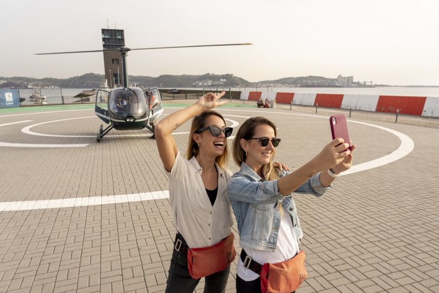 Lisbon: City and Coastline Sightseeing Helicopter Flight - Weather and operating conditions