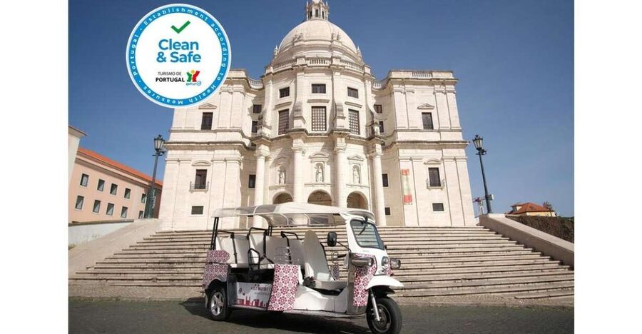 Lisbon: City Highlights Tour by Tuk Tuk - What the guide adds to the ride