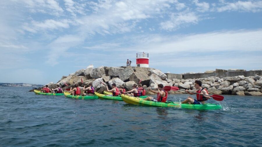 Lisbon: Coast Guided Kayak Tour - Fort São Julião da Barra from the water