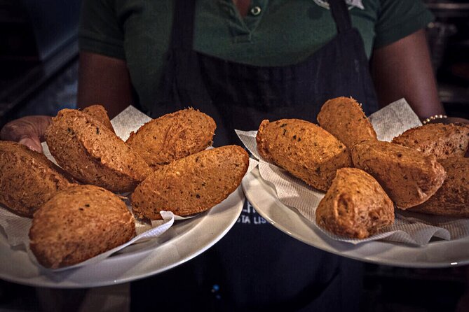 Lisbon Cultural Food and Wine Walking Tour - The guides make the difference