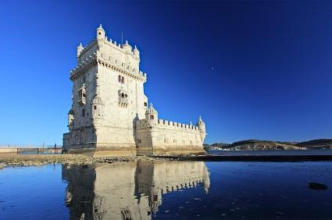 Lisbon: Daylight or Sunset on a Vintage Sailboat - Key points to know before booking