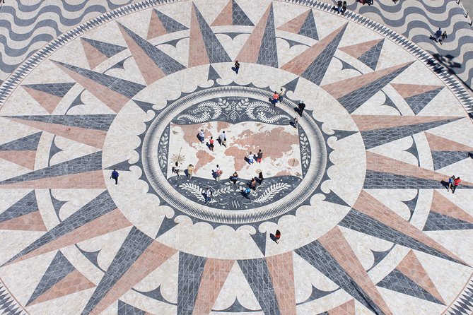 Lisbon Downtown & Alfama with a guide Walking tour - The National Pantheon and Feira da Ladra