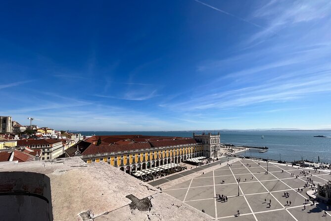Lisbon Downtown & Alfama with a guide Walking tour - Casa dos Bicos and the Fado Museum