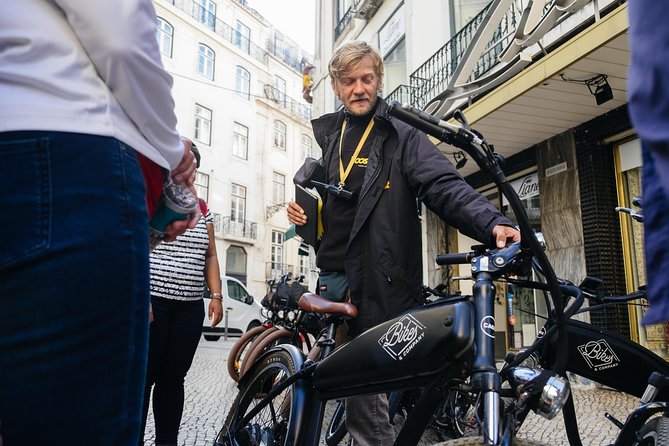 Lisbon E-Bike Tour Commerce Square, Mouraria and Alfama - From Commerce Square to Lisbon’s earthquake story
