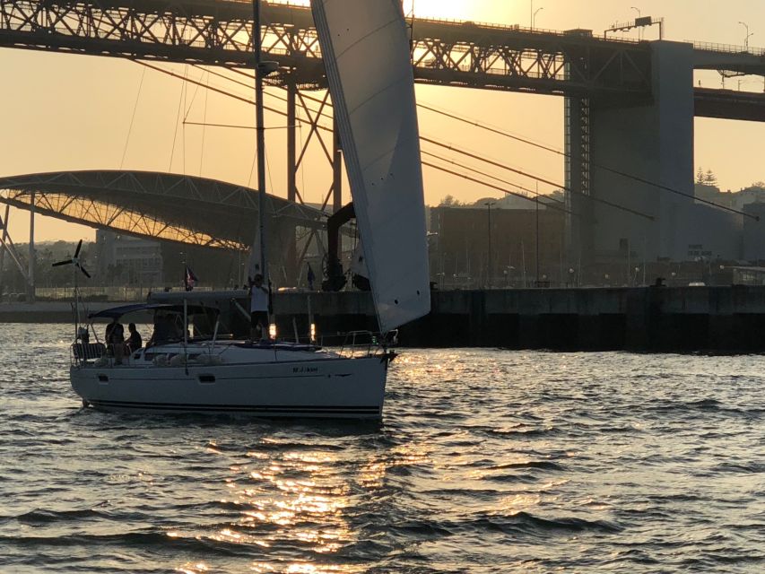 Lisbon: Enjoy a Sunset or Night Tagus River Sailboat Cruise - Boarding in Belém and settling into the boat