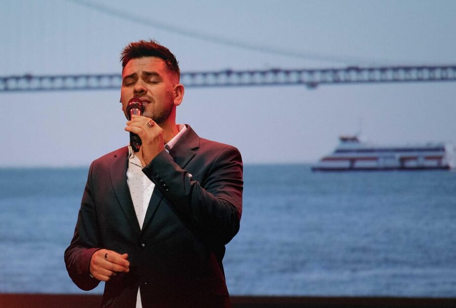 Lisbon: Fado in Chiado Live Show - A Polished Introduction, Not an Alfama Fado House