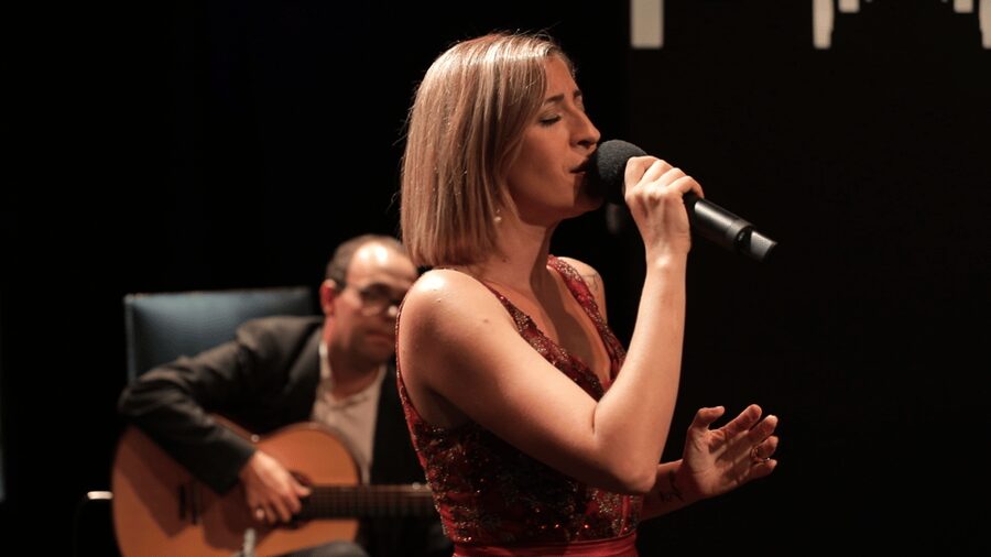 Lisbon: Fado in Chiado Live Show - Why the Missing English Lyrics Matter
